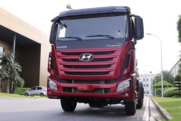 Xe tải Hyundai Xcient