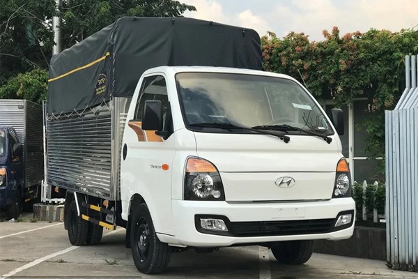 Xe tải mui bạt Hyundai H150