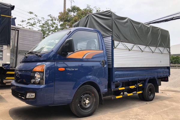Xe tải nhỏ Hyundai thùng mui bạt