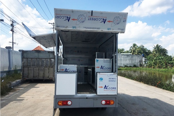 thùng cánh dơi xe tải Hyundai H150