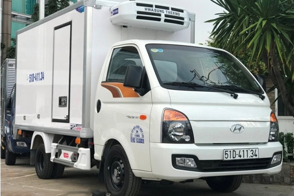 Xe tải thùng kín 2 tấn