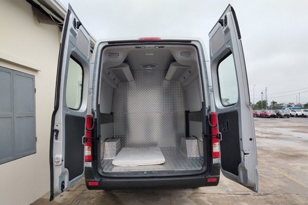 Xe tải van Hyundai Solati