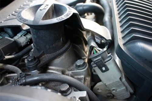 Dấu hiệu lỗi cảm biến áp suất dầu ô tô và cách thay thế