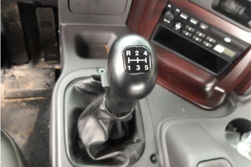 Cần số xe tải và cách dùng tay nắm cần số xe tải Hyundai