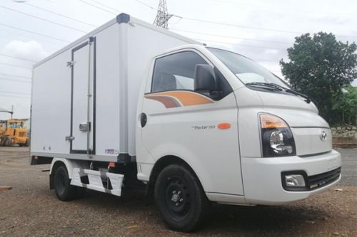 Chi tiết xe tải Hyundai H150 thùng kín composite mới nhất