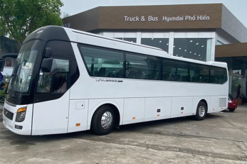 Đánh giá xe khách 47 chỗ Hyundai Universe