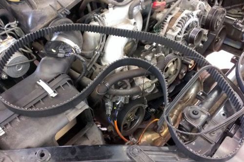 Khi nào cần thay dây curoa ô tô ?