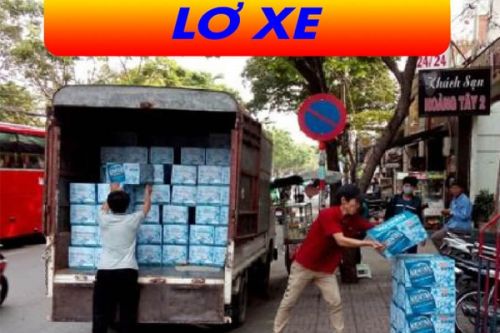 Lơ xe tải là gì? Đặc điểm công việc làm phụ xe