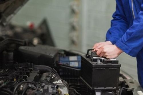 Cách kiểm tra máy phát điện ô tô đơn giản