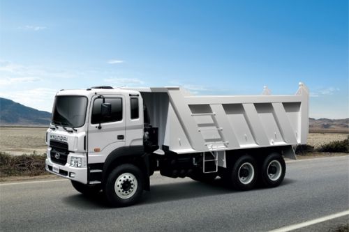 Xe tải 3 chân là gì? Xe tải 3 chân bao nhiêu tấn?